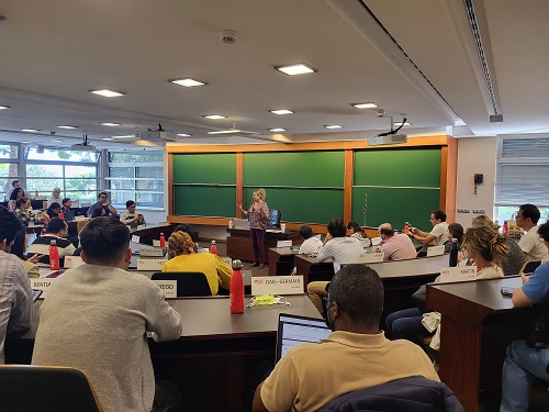 COMMUNICATION-SKILLS-TRAINING-PROFESSIONALS-TEAMS​